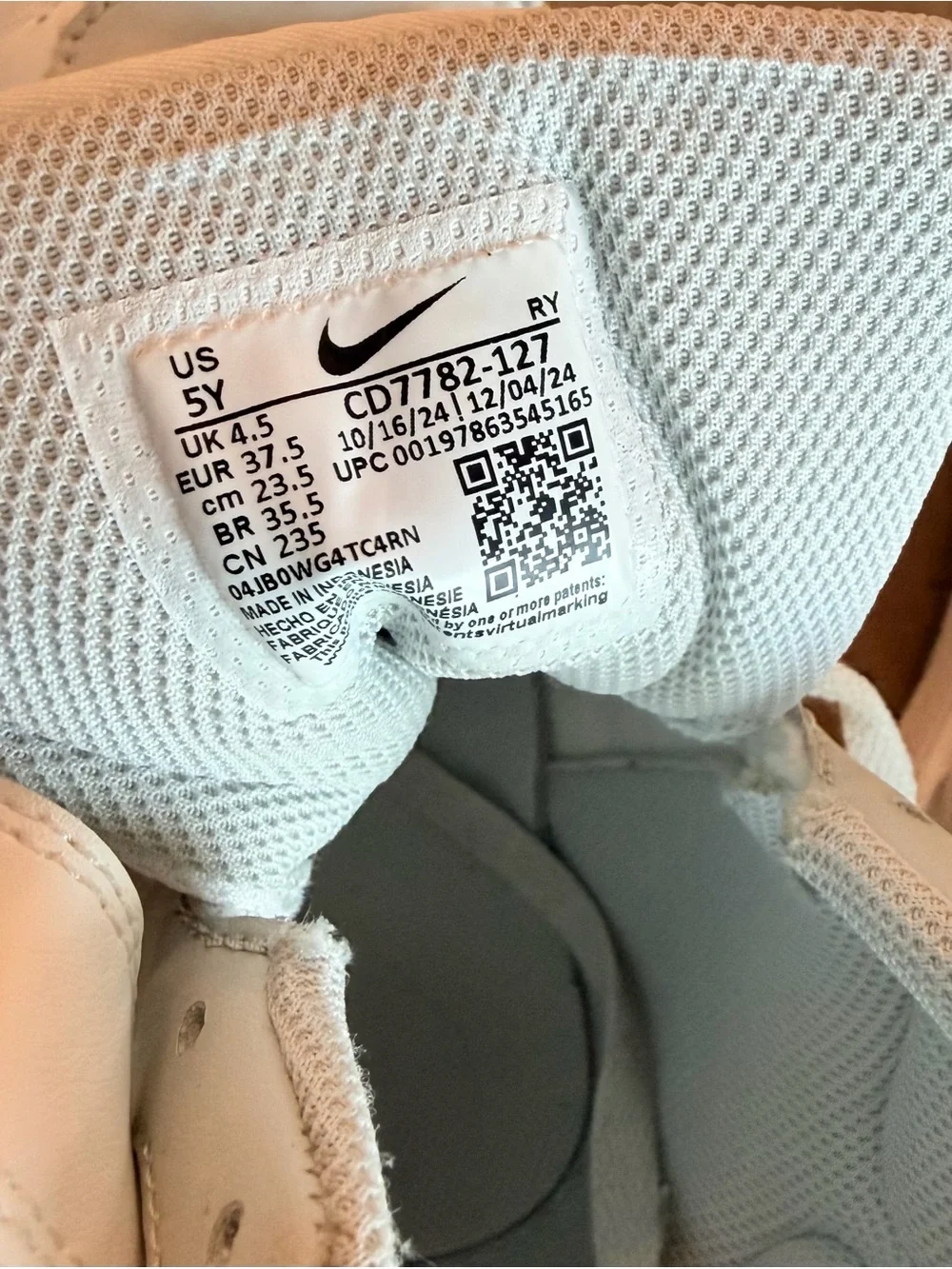 Nike High Top Sneakers White and Gray Girl Size 5Y